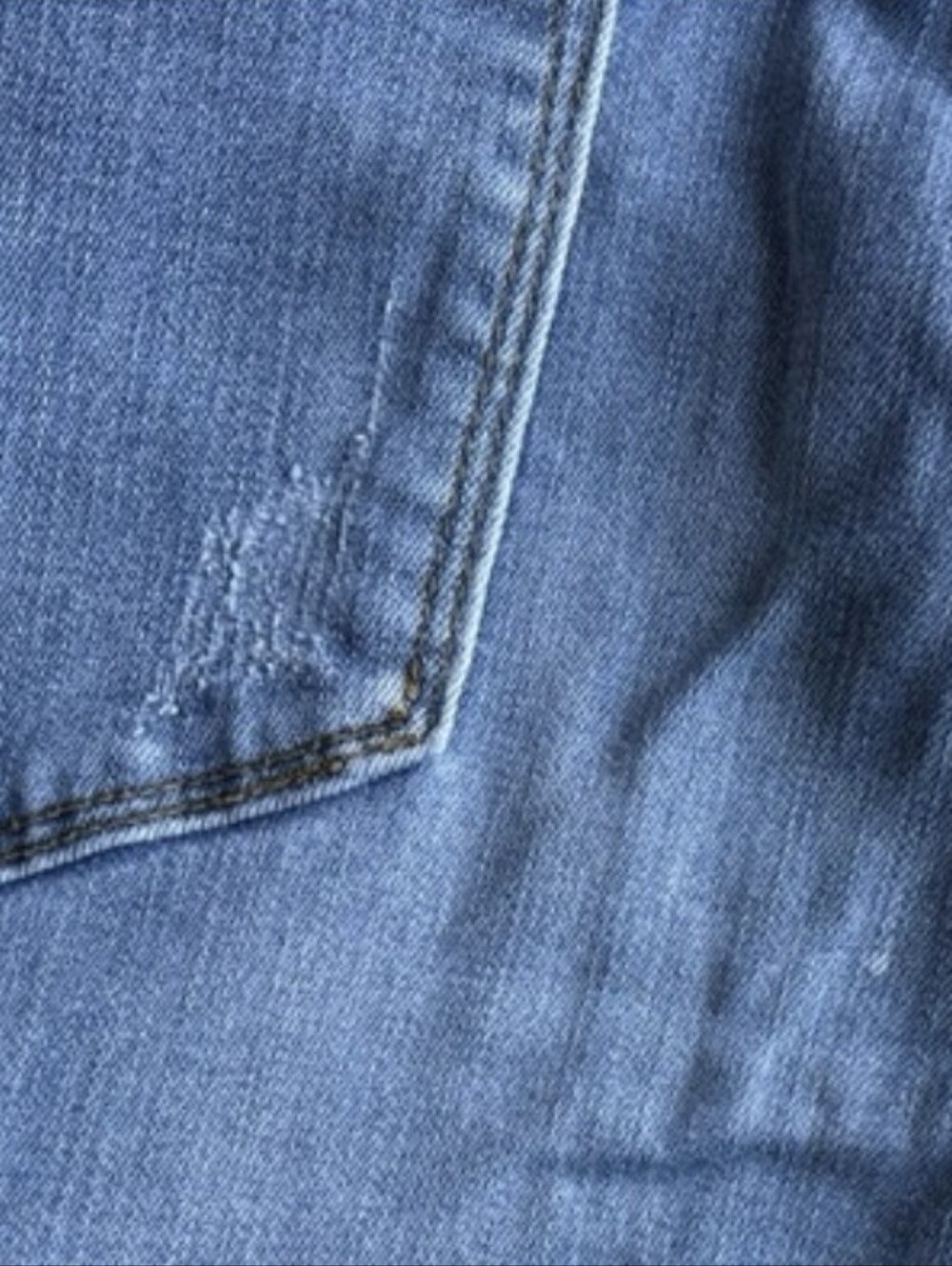 Judy Blue Relaxed Fit Medium Wash Denim Cropped Jeans, Size 32 - Picture 3 of 6